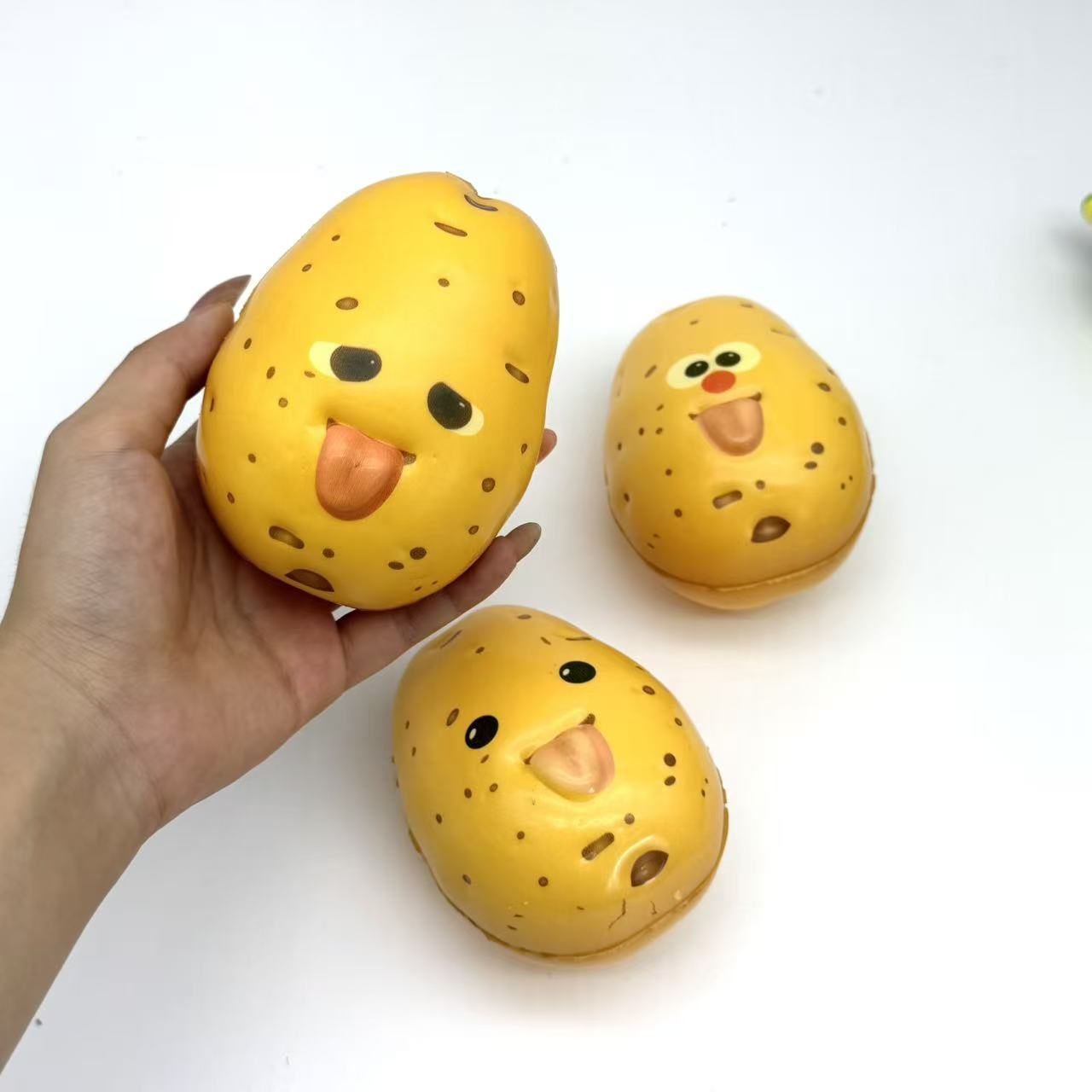 Schattige simulatie aardappel  - Party Games Questions recensie en prijs
